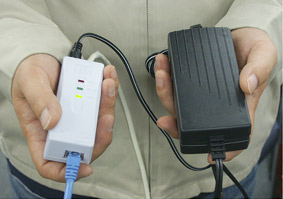 Photo:Trạm cuối không dây (hay CPE (Thiết bị cơ sở của khách hàng)